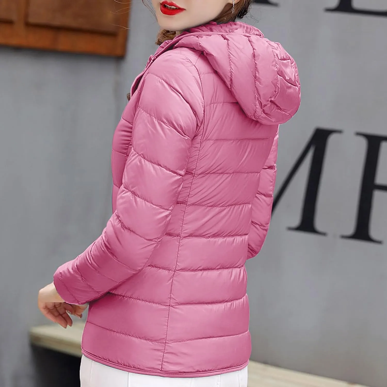 lcziwo Women's Short down Jacket Lightweight Slim Hooded Puffer Jacket Stand Collar Zip Quilted Winter Coat with Pockets