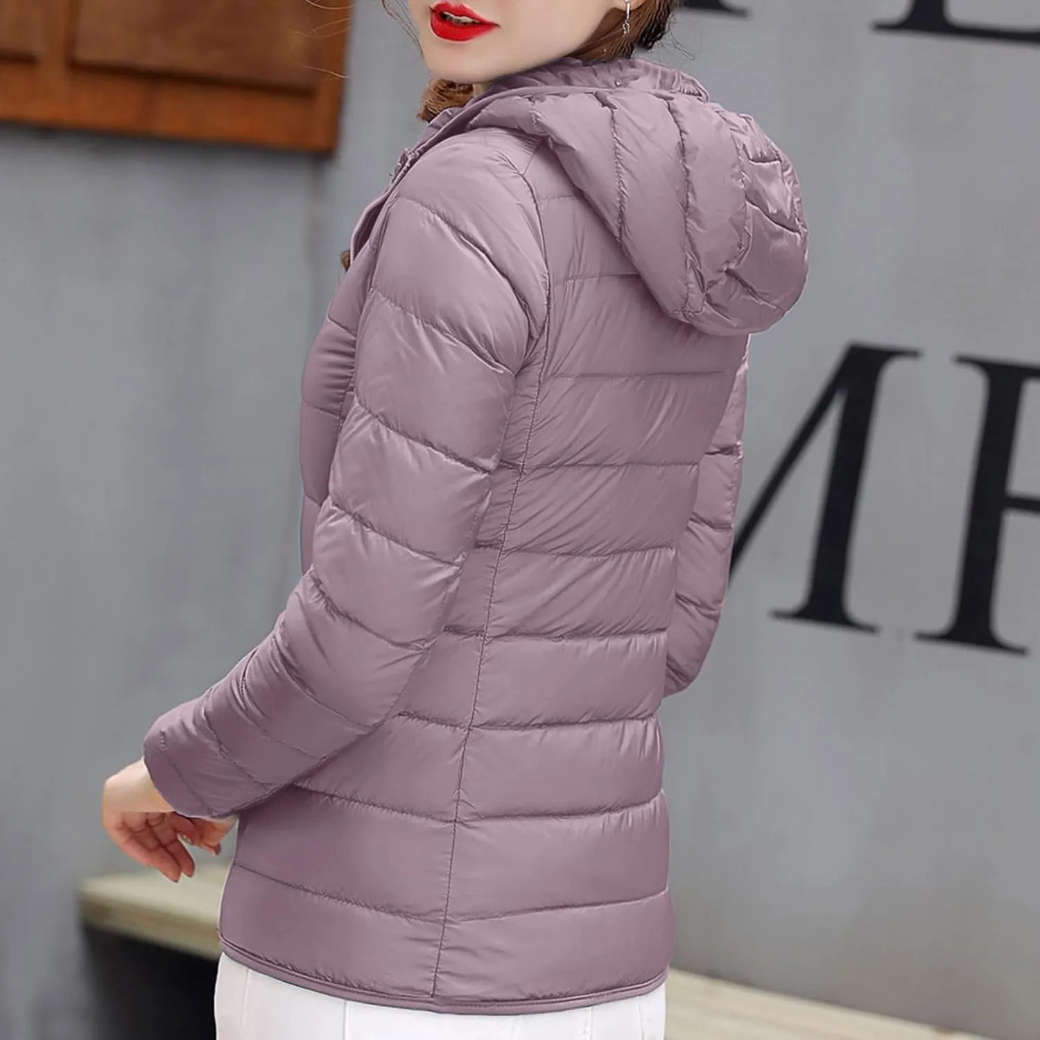 lcziwo Women's Short down Jacket Lightweight Slim Hooded Puffer Jacket Stand Collar Zip Quilted Winter Coat with Pockets